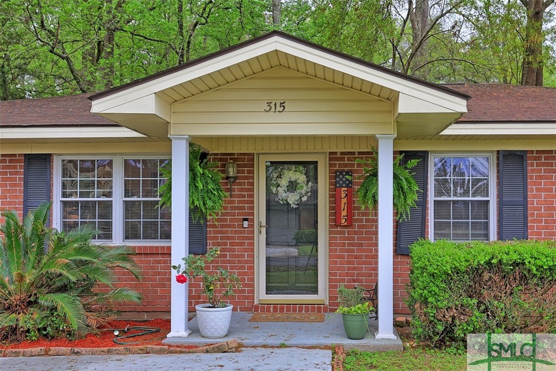 315 East Whatley Street Pooler, GA 31322 - Photo 2 of 23