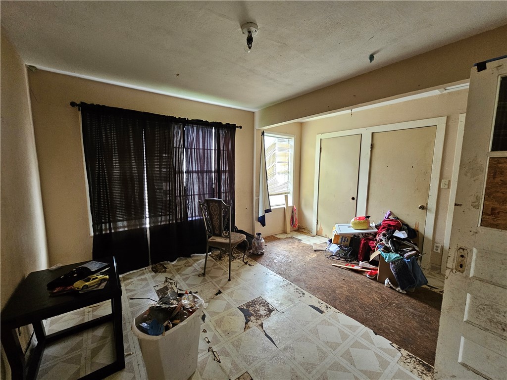 742 West 1st Street Alice, TX 78332 - Photo 15 of 25
