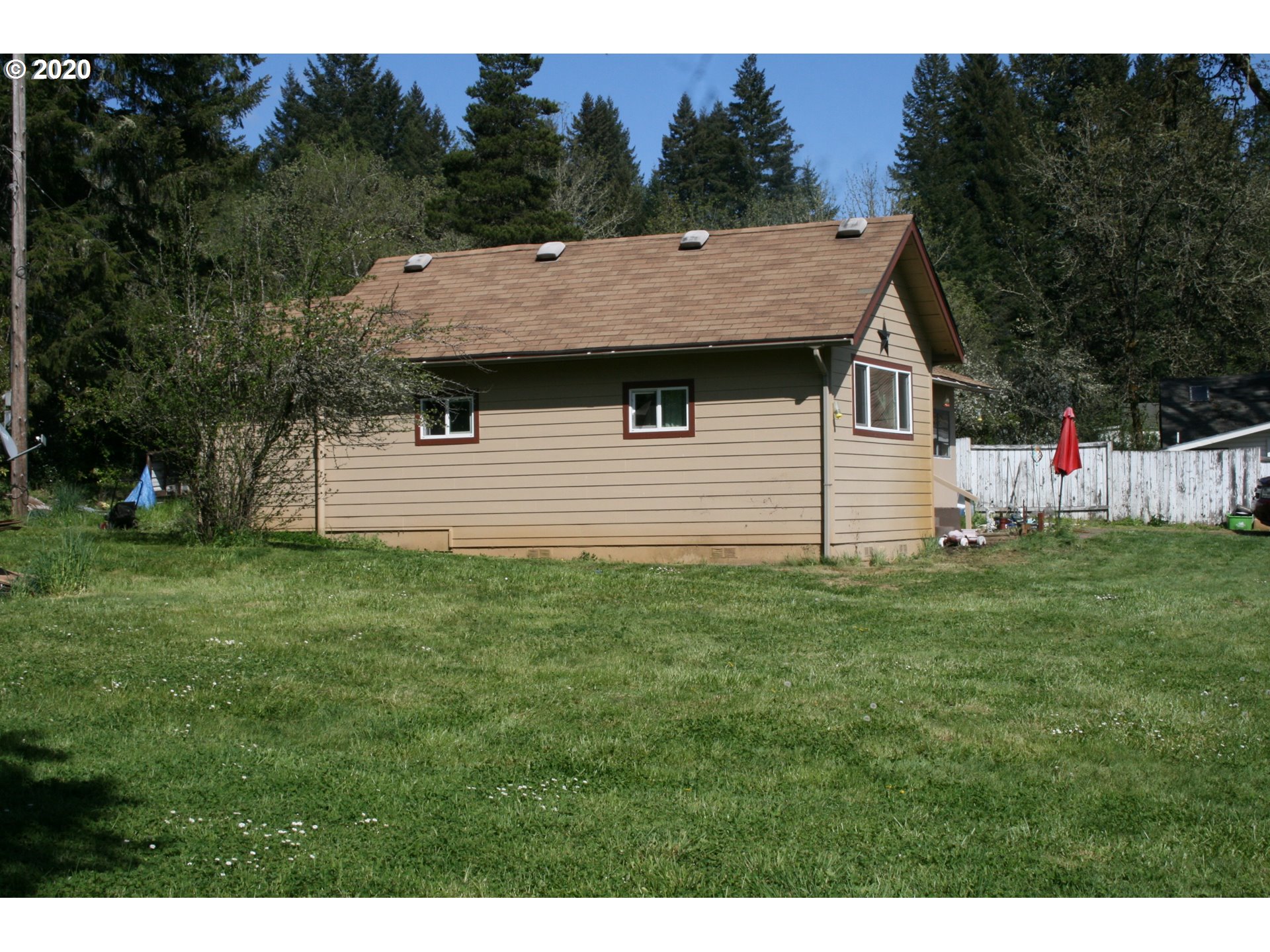 22541 Fir Street Noti, OR 97461 - Photo 11 of 29 Gallery Image 11