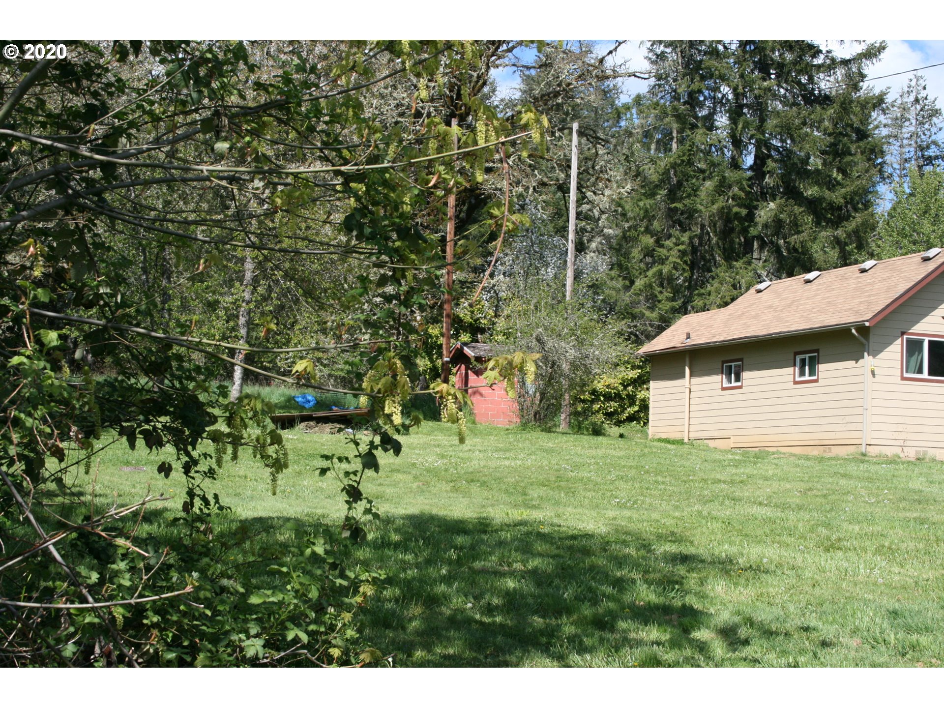22541 Fir Street Noti, OR 97461 - Photo 5 of 29 Gallery Image 5
