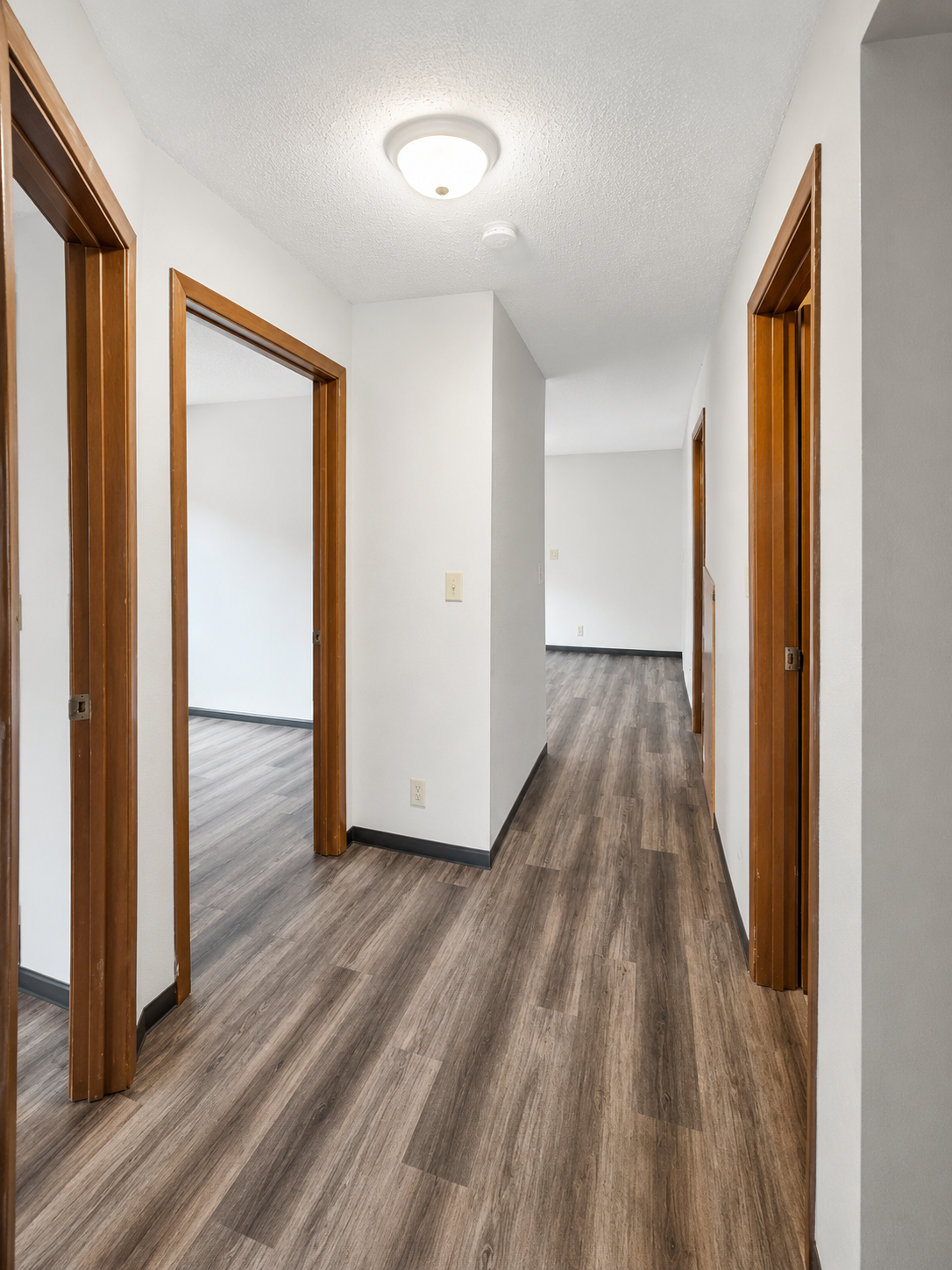 222 6th Street Southwest, Unit 2 Madelia, MN 56062 - Photo 7 of 9