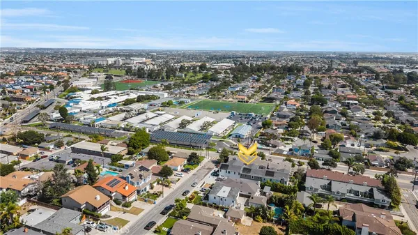 $1,675,000 | 2420 Ives Lane, Unit B, Redondo Beach, CA 90278