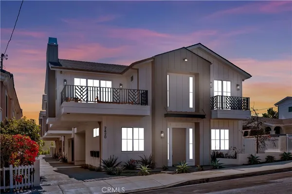 $1,675,000 | 2420 Ives Lane, Unit B, Redondo Beach, CA 90278