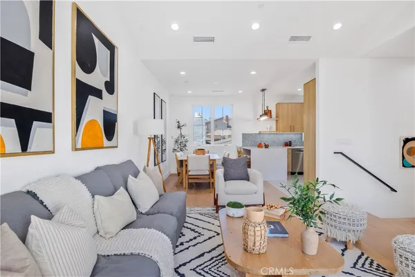 $1,675,000 | 2420 Ives Lane, Unit B, Redondo Beach, CA 90278