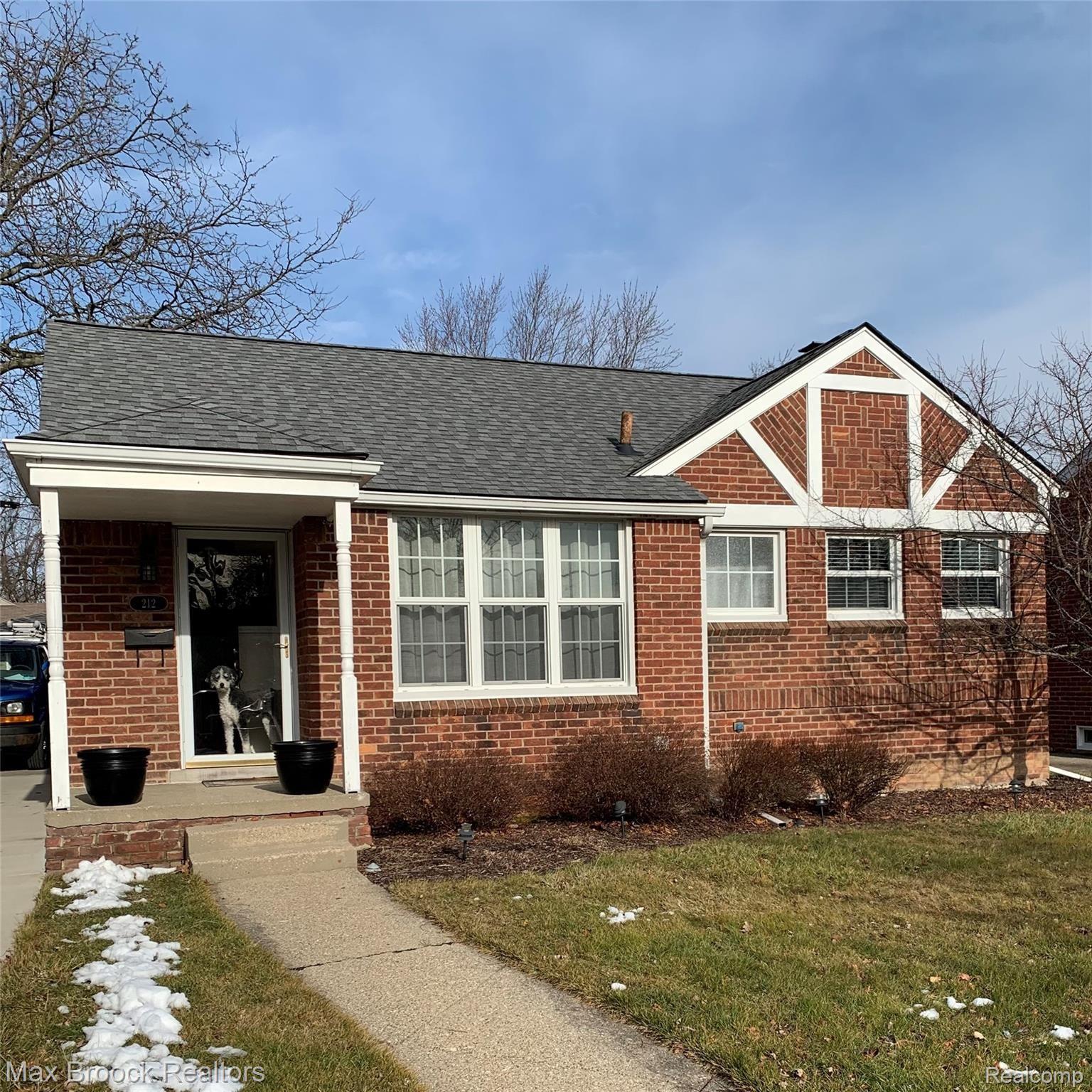 212 Normandy Road Royal Oak, MI 48073 - Photo 1 of 1 IMG_4767.jpeg
