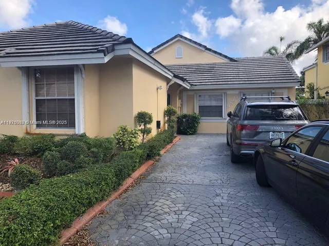 $3,990 | 9810 Northwest 47th Terrace, Unit 9810, Doral, FL 33178