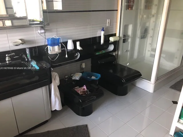 $3,990 | 9810 Northwest 47th Terrace, Unit 9810, Doral, FL 33178