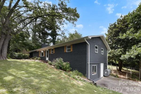 $429,000 | 28 Pine Lane, Asheville, NC 28806