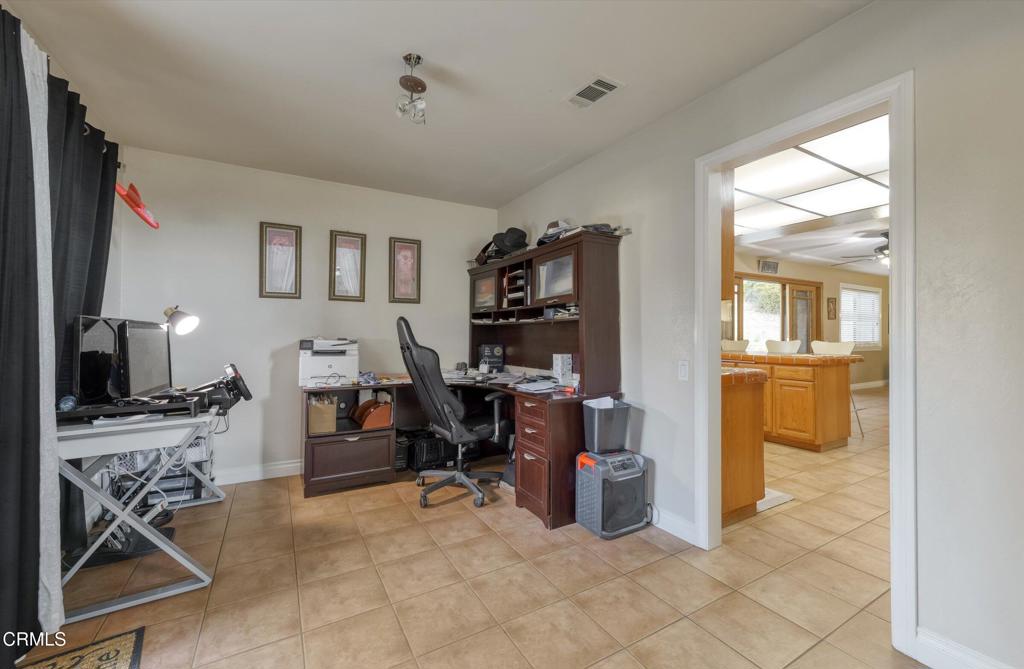 652 Stonebrook Street Simi Valley, CA 93065 - Photo 11 of 69 13-652 Stonebrook Street-13