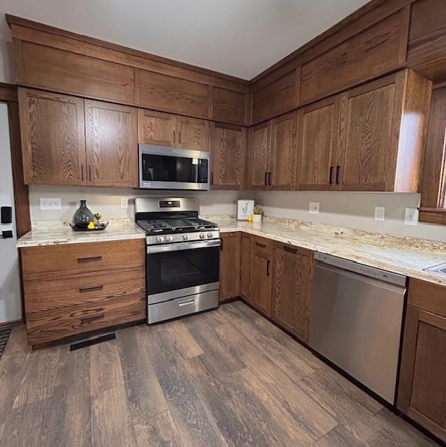 110 4th Street Southwest Plainview, MN 55964 - Photo 4 of 26