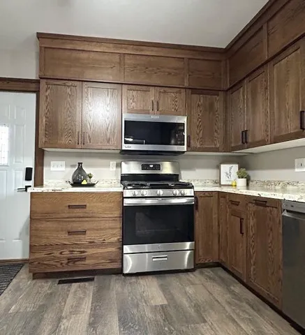 $274,900 | 110 4th Street Southwest, Plainview, MN 55964