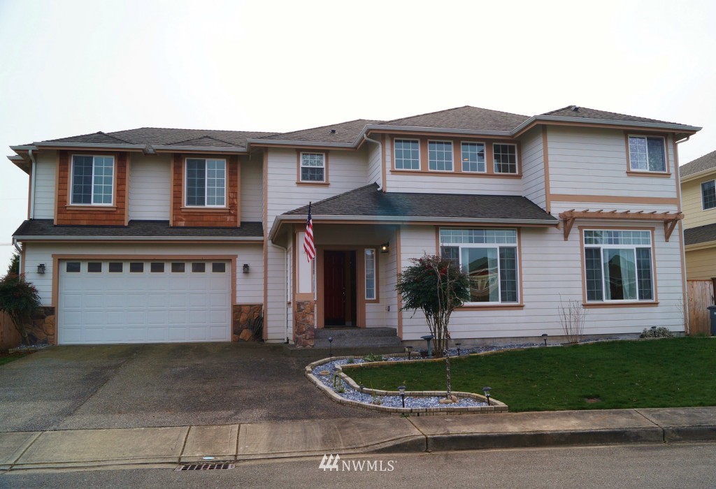 4205 Northeast 9th Place Renton, WA 98059 - Photo 1 of 24