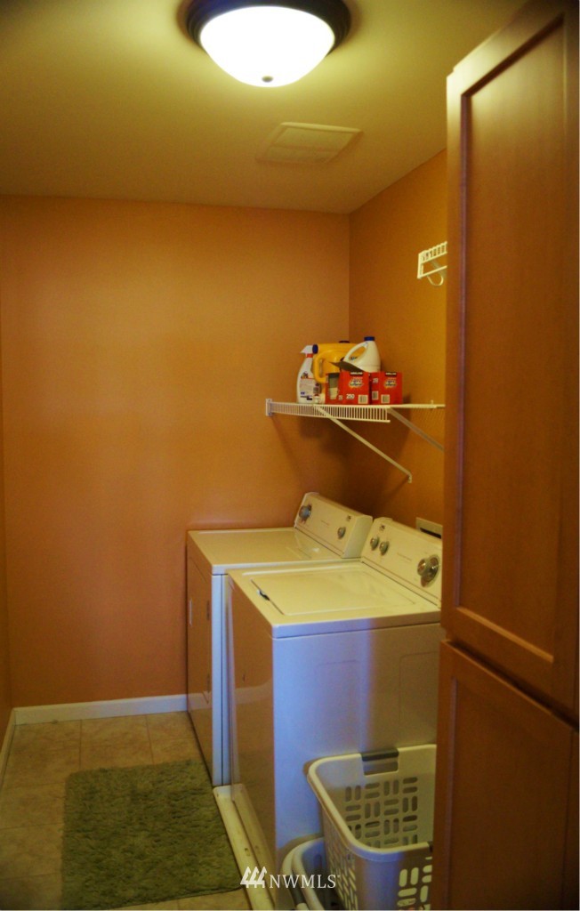 4205 Northeast 9th Place Renton, WA 98059 - Photo 22 of 24