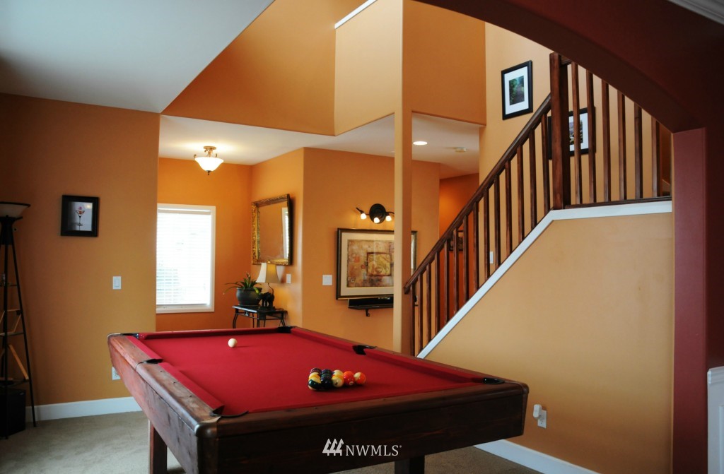 4205 Northeast 9th Place Renton, WA 98059 - Photo 9 of 24