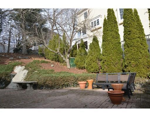 10 Wickham Road Winchester, MA 01890 - Photo 28 of 30 Gallery Image 28