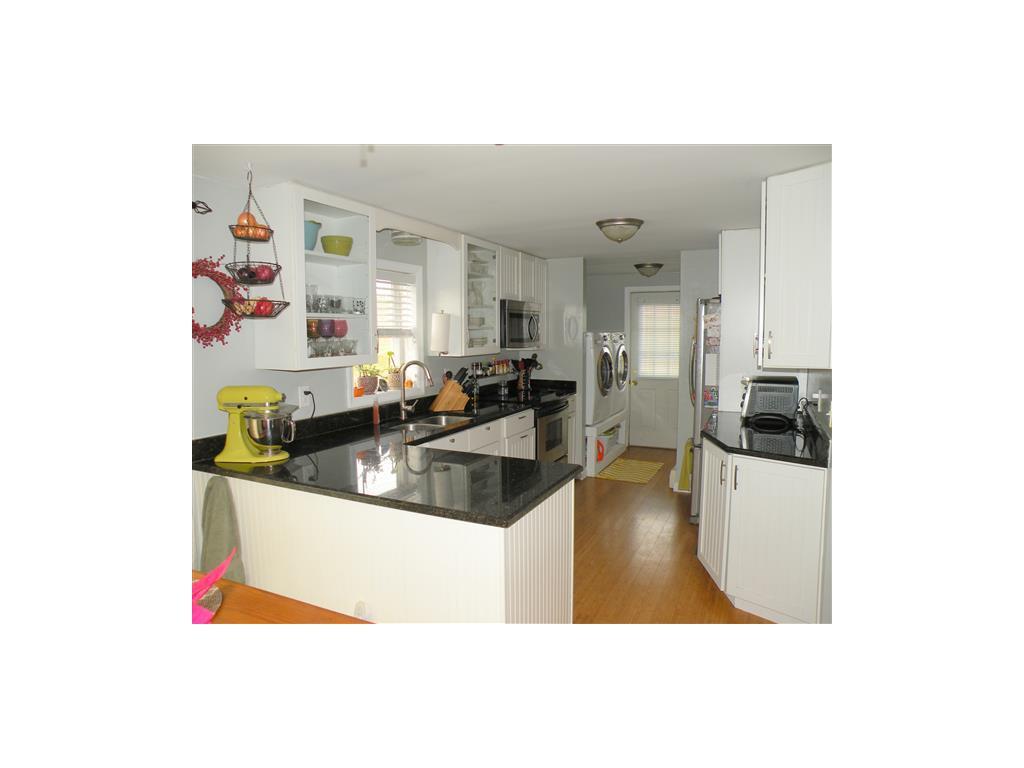 709 Brotzman Road Binghamton, NY 13901 - Photo 4 of 18 Gallery Image 4