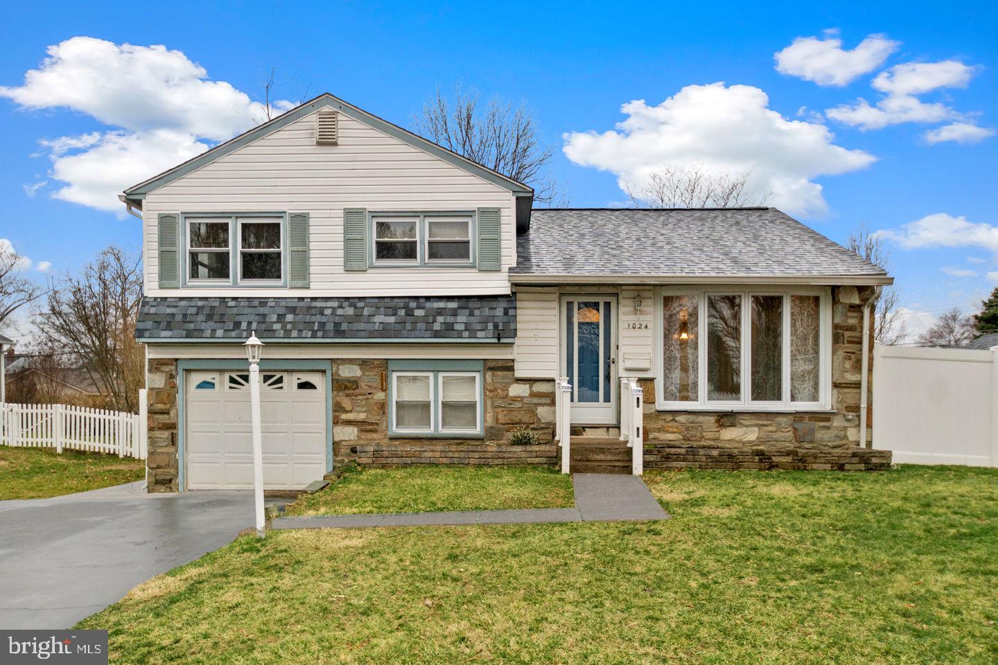1024 Riviera Road Warminster, PA 18974 - Photo 1 of 26