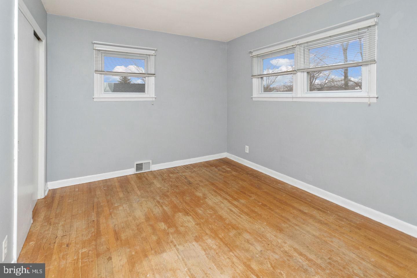 1024 Riviera Road Warminster, PA 18974 - Photo 16 of 26