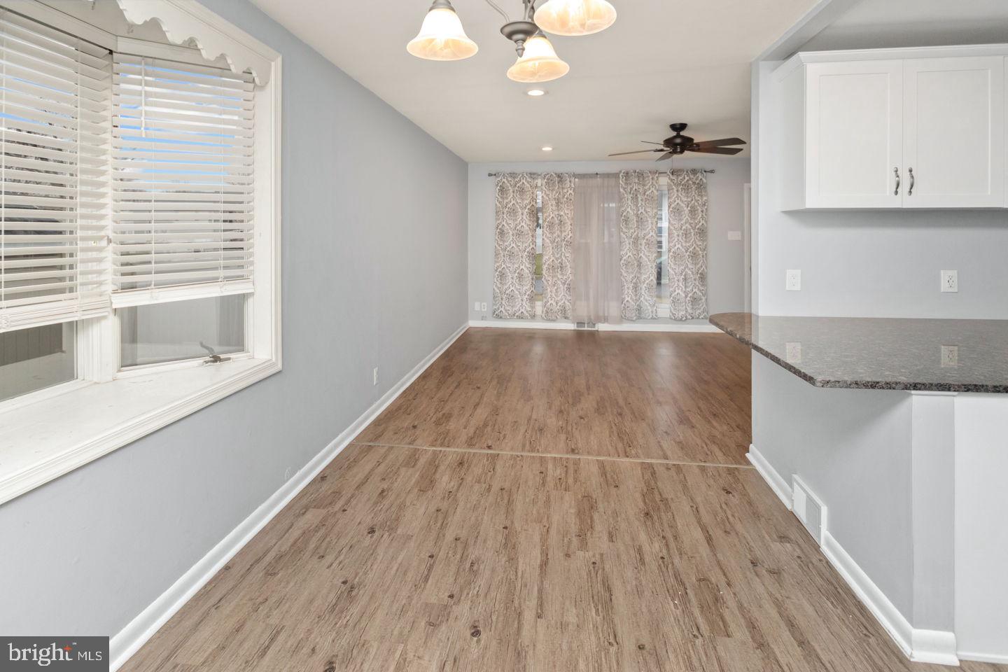 1024 Riviera Road Warminster, PA 18974 - Photo 7 of 26