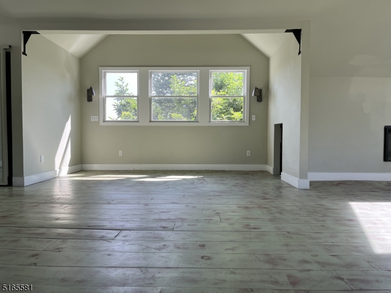 33 Drakestown Road Flanders, NJ 07836 - Photo 7 of 32 Gallery Image 7