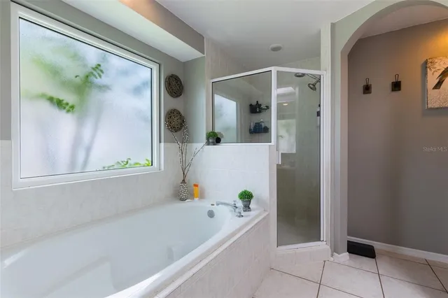 $389,500 | 1095 Club Hills Drive, Eustis, FL 32726