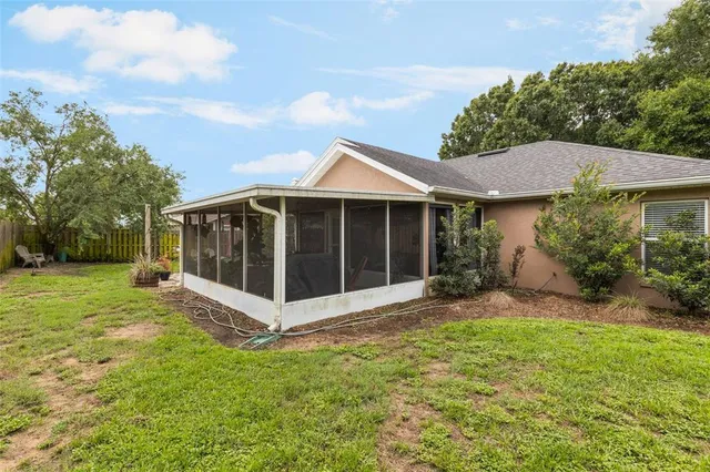 $389,500 | 1095 Club Hills Drive, Eustis, FL 32726