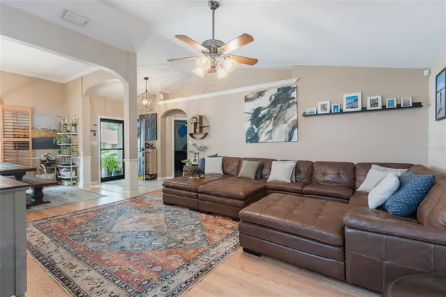 $389,500 | 1095 Club Hills Drive, Eustis, FL 32726