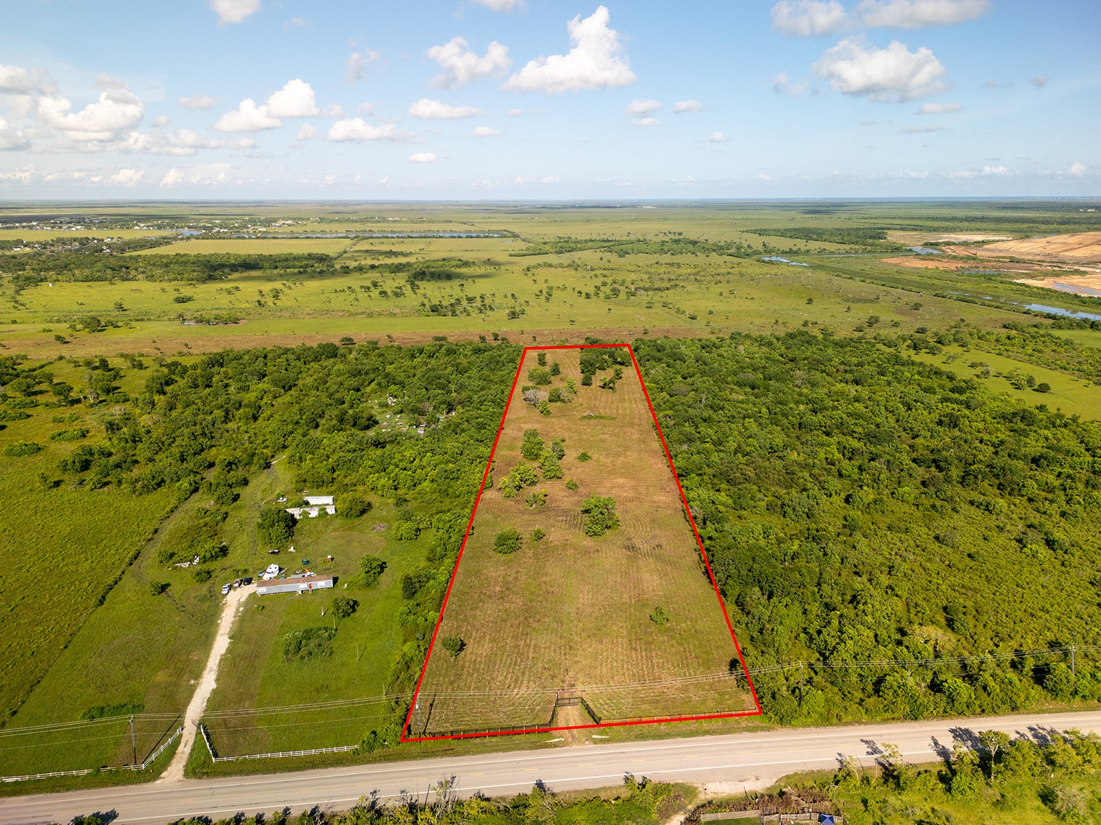 11030 Farm To Market Road 523 Angleton, TX 77515 - Photo 1 of 10 a view of an ocean