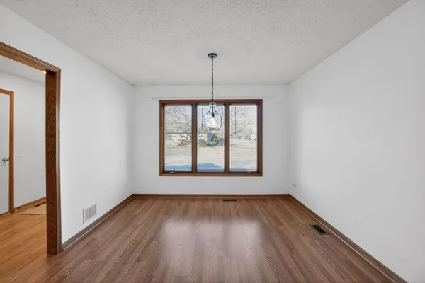 $279,500 | 102 Wyndstone Drive, Elwood, IL 60421