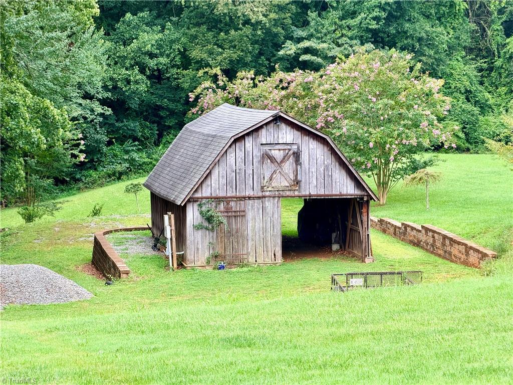 971 Bridge Street Elkin, NC 28621 - Photo 38 of 43 Gallery Image 38