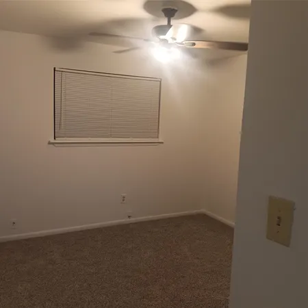 $1,100 | 521 Ferguson Street, Unit B1, Humble, TX 77338