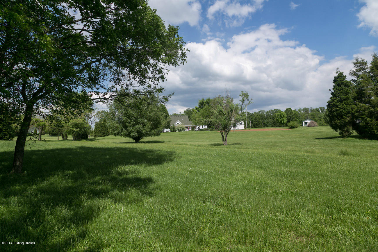 5400 Perry Neal Road Crestwood, KY 40014 - Photo 3 of 48 back field