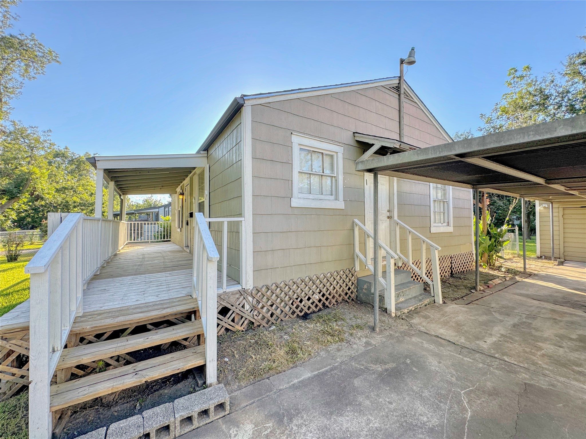 6714 Dillon Street Houston, TX 77061 - Photo 3 of 20