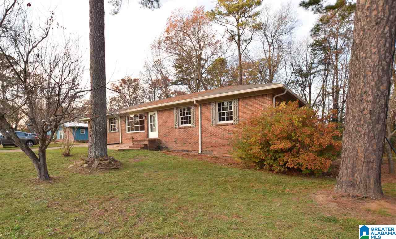 316 Hunter Road Gardendale, AL 35071 - Photo 2 of 38