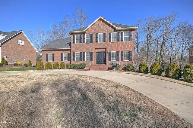 $649,000 | 1036 Sussex Drive, Kingsport, TN 37660