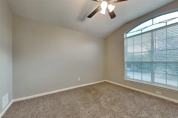 $2,140 | 32414 Angler Park, Conroe, TX 77385