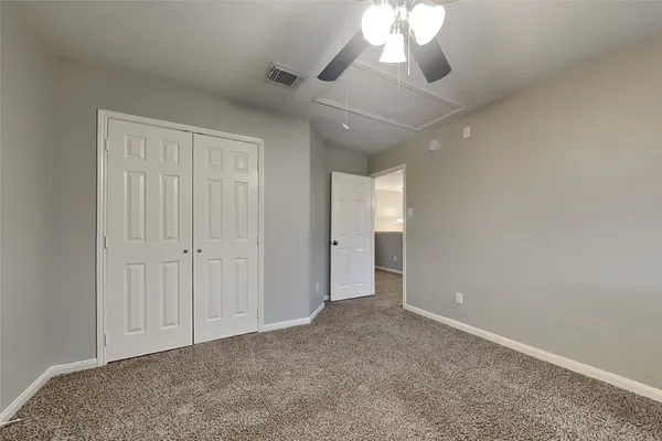 $2,140 | 32414 Angler Park, Conroe, TX 77385