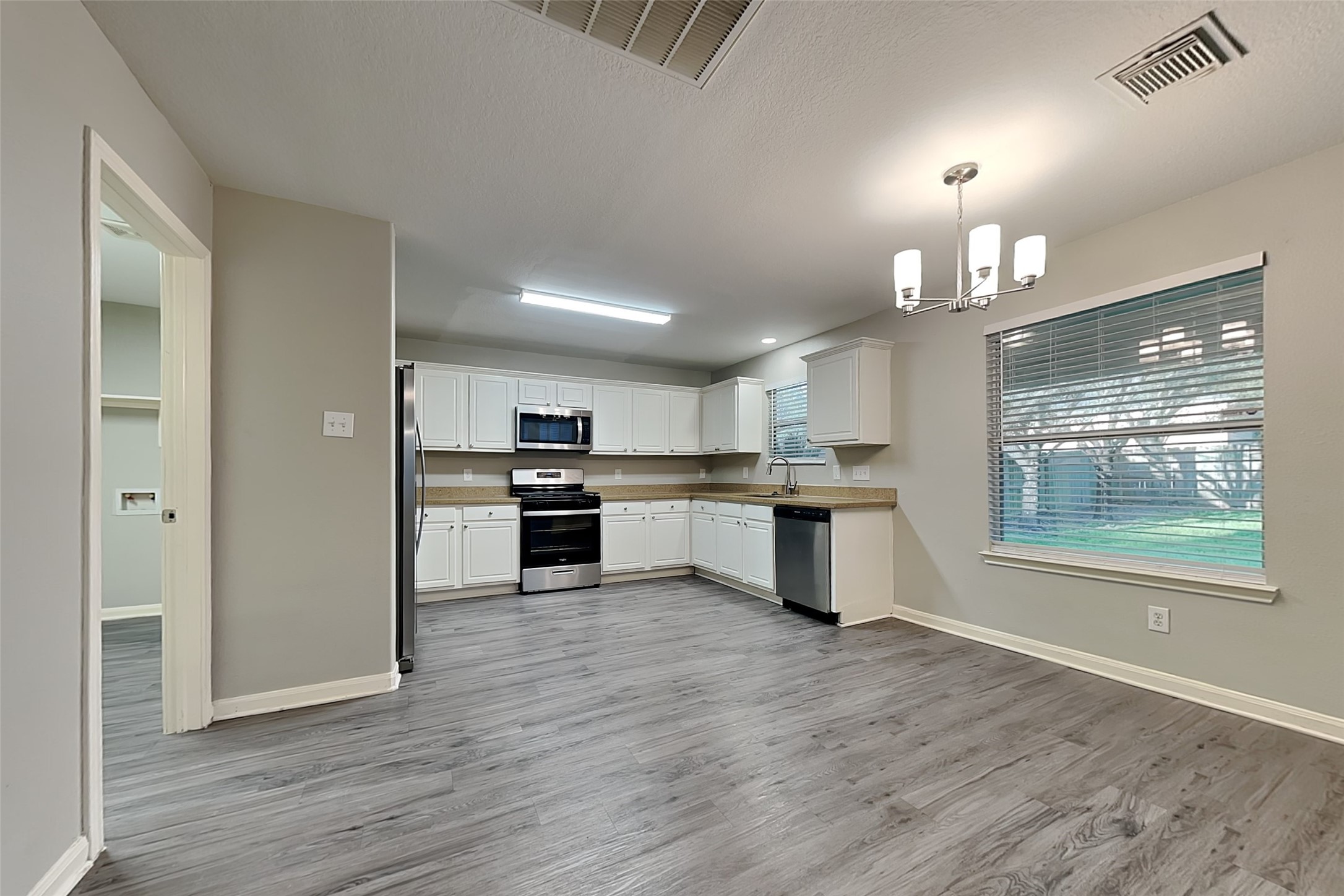 32414 Angler Park Conroe, TX 77385 - Photo 7 of 19