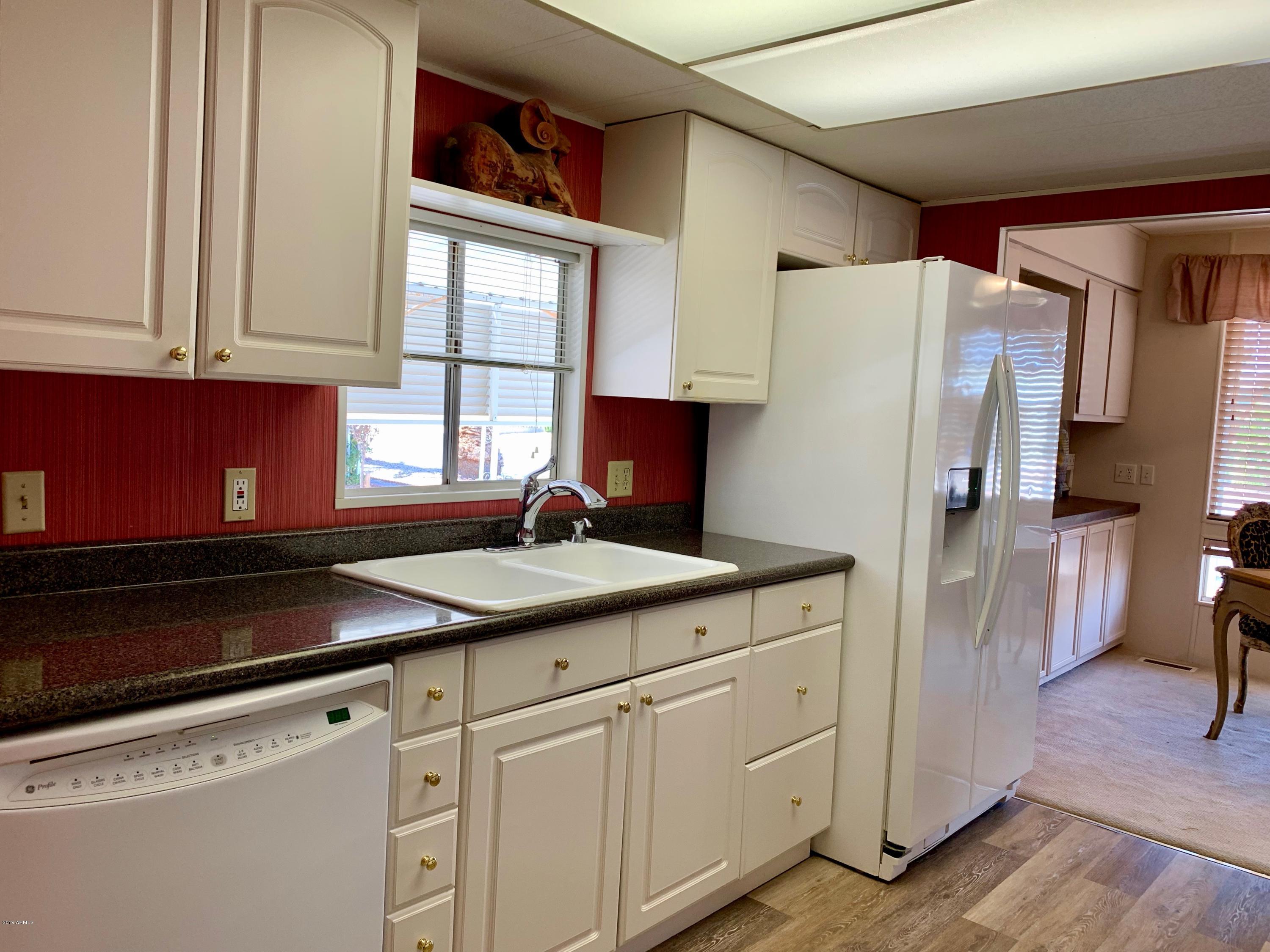 3511 East Grandview Road Phoenix, AZ 85032 - Photo 11 of 33 Kitchen