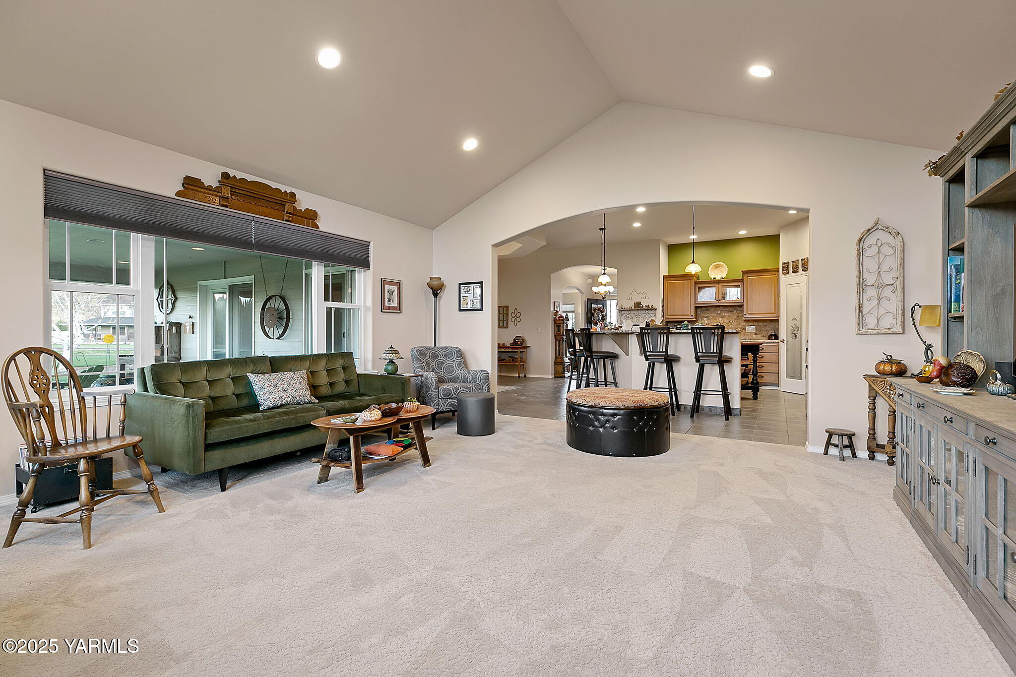 1701 Mapleway Road Yakima, WA 98908 - Photo 12 of 35 a living room with furniture and a large window