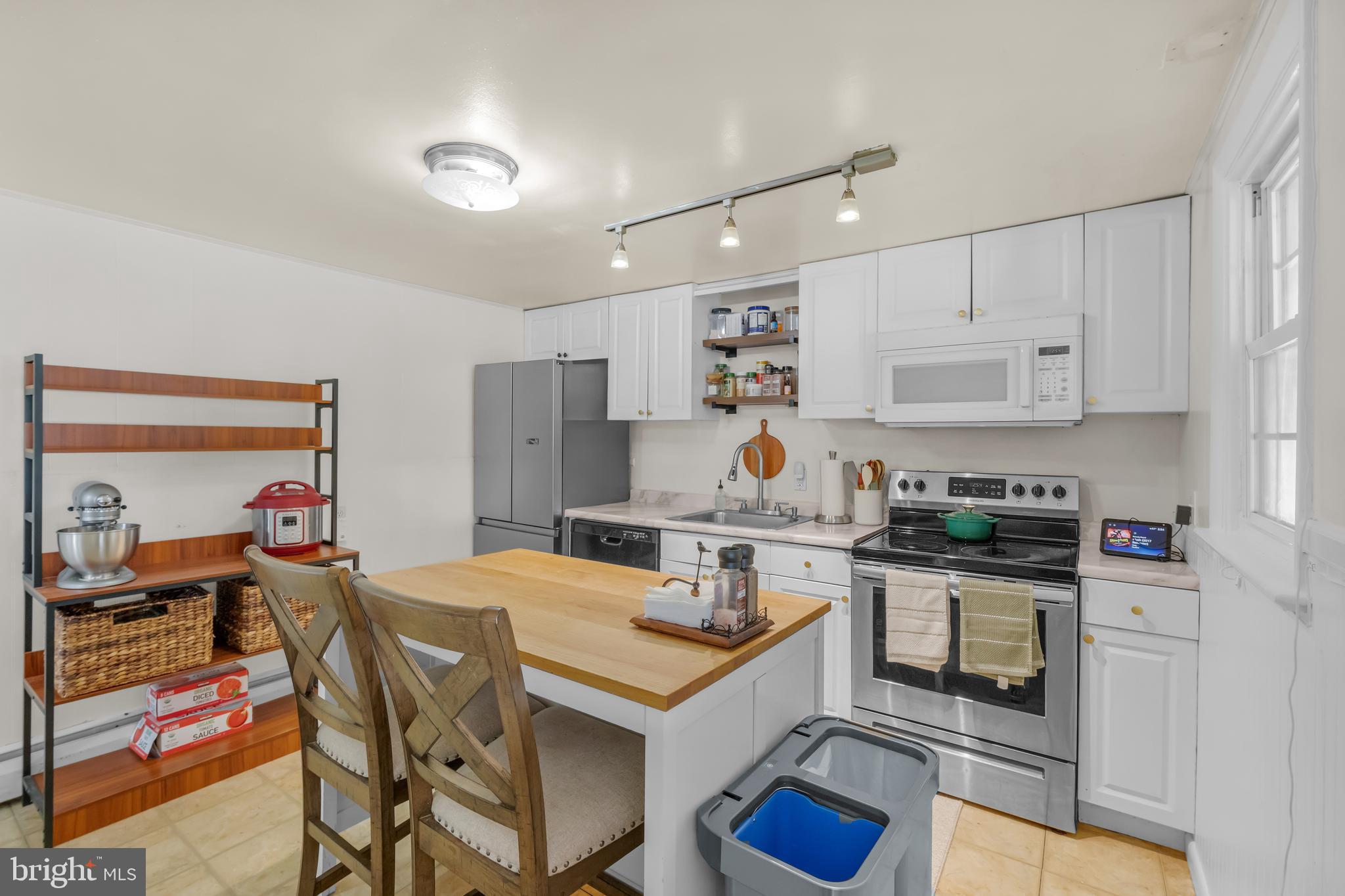 534 North Adams Street Pottstown, PA 19464 - Photo 10 of 45