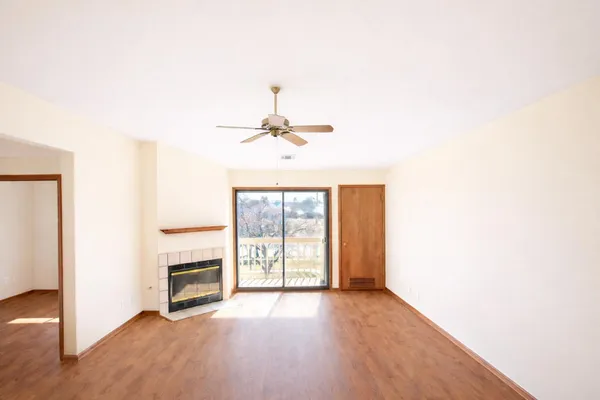 $235,000 | 112 East Freistadt Road, Unit H, Thiensville, WI 53092