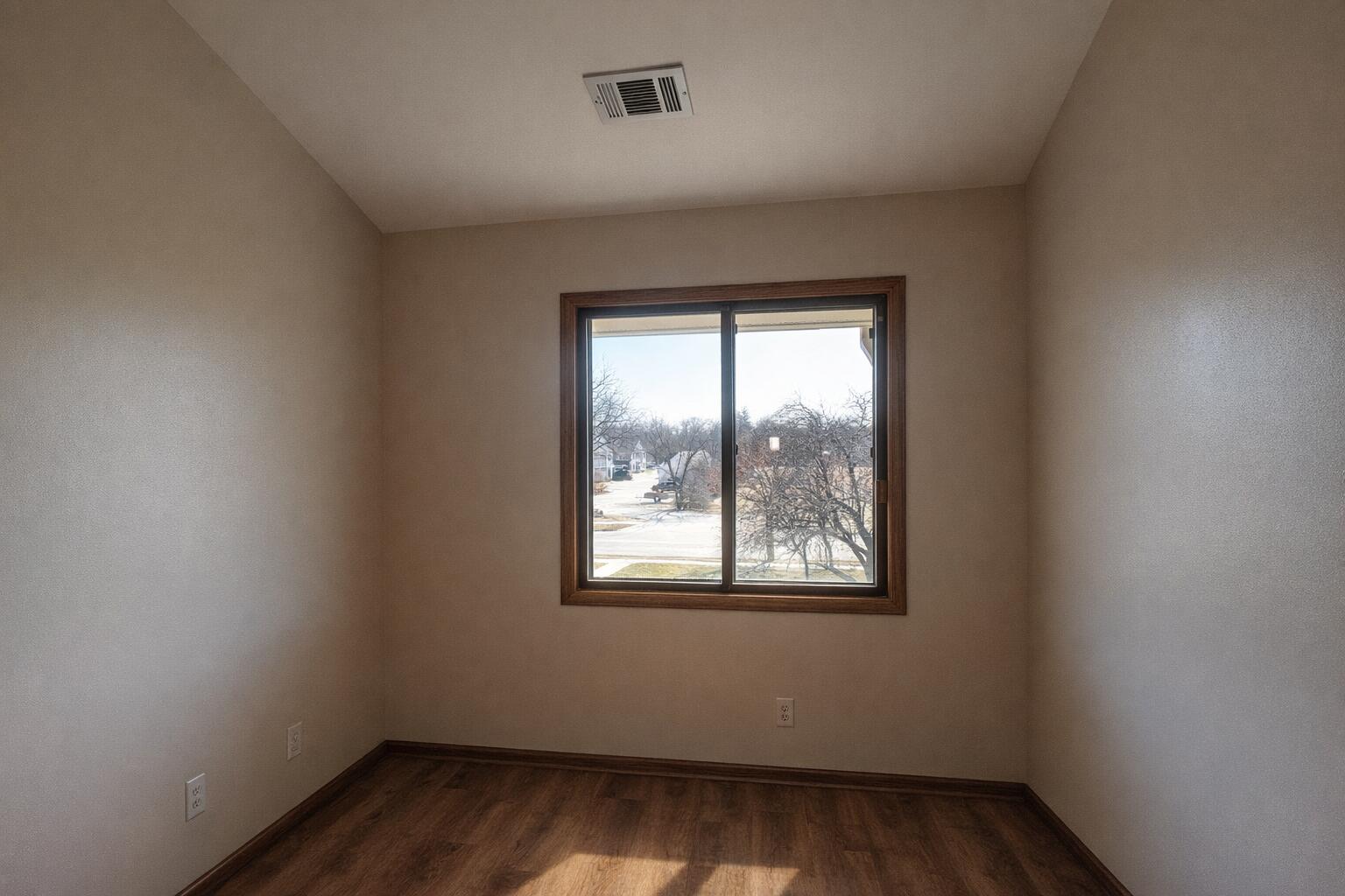 112 East Freistadt Road, Unit H Thiensville, WI 53092 - Photo 6 of 14 Bedroom 3