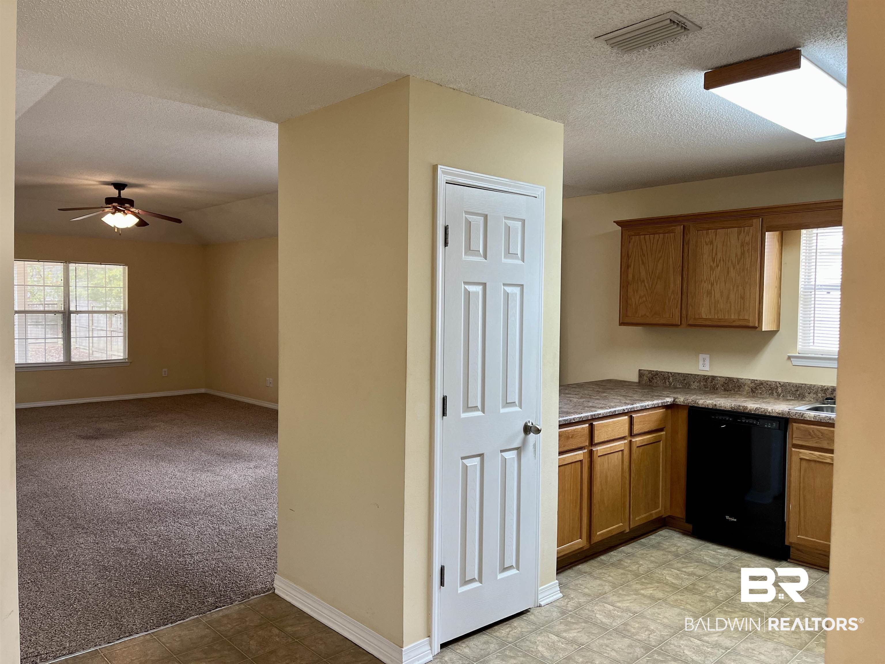 8918 Fall Court Mobile, AL 36695 - Photo 6 of 44