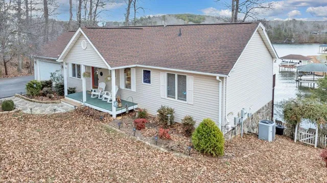 $859,000 | 60 Cameron Circle, Wirtz, VA 24184