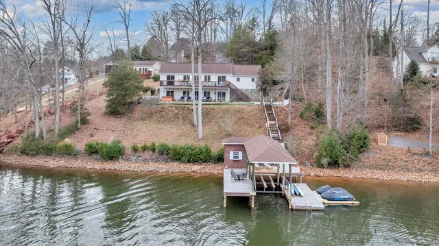 $859,000 | 60 Cameron Circle, Wirtz, VA 24184