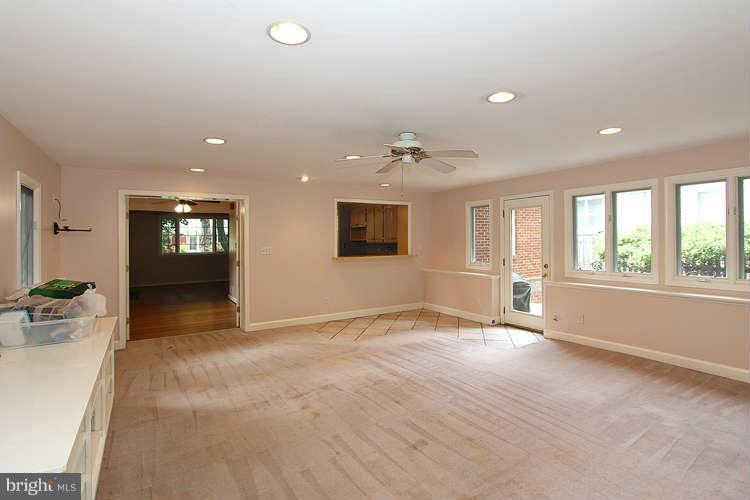 8809 Sundale Drive Silver Spring, MD 20910 - Photo 9 of 17 Family Room