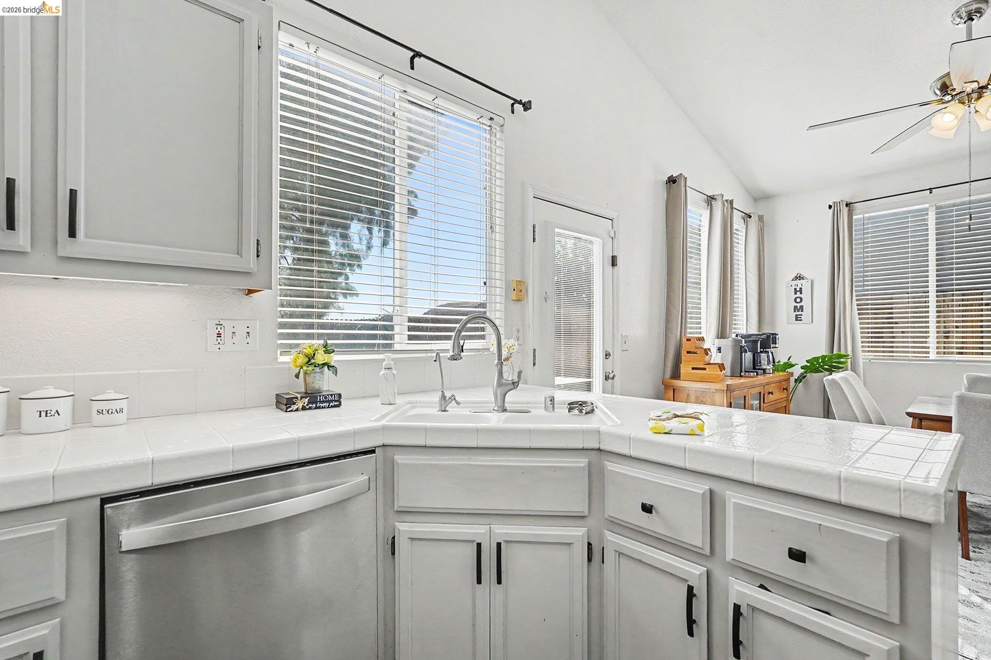 678 Rubier Way Rio Vista, CA 94571 - Photo 11 of 29