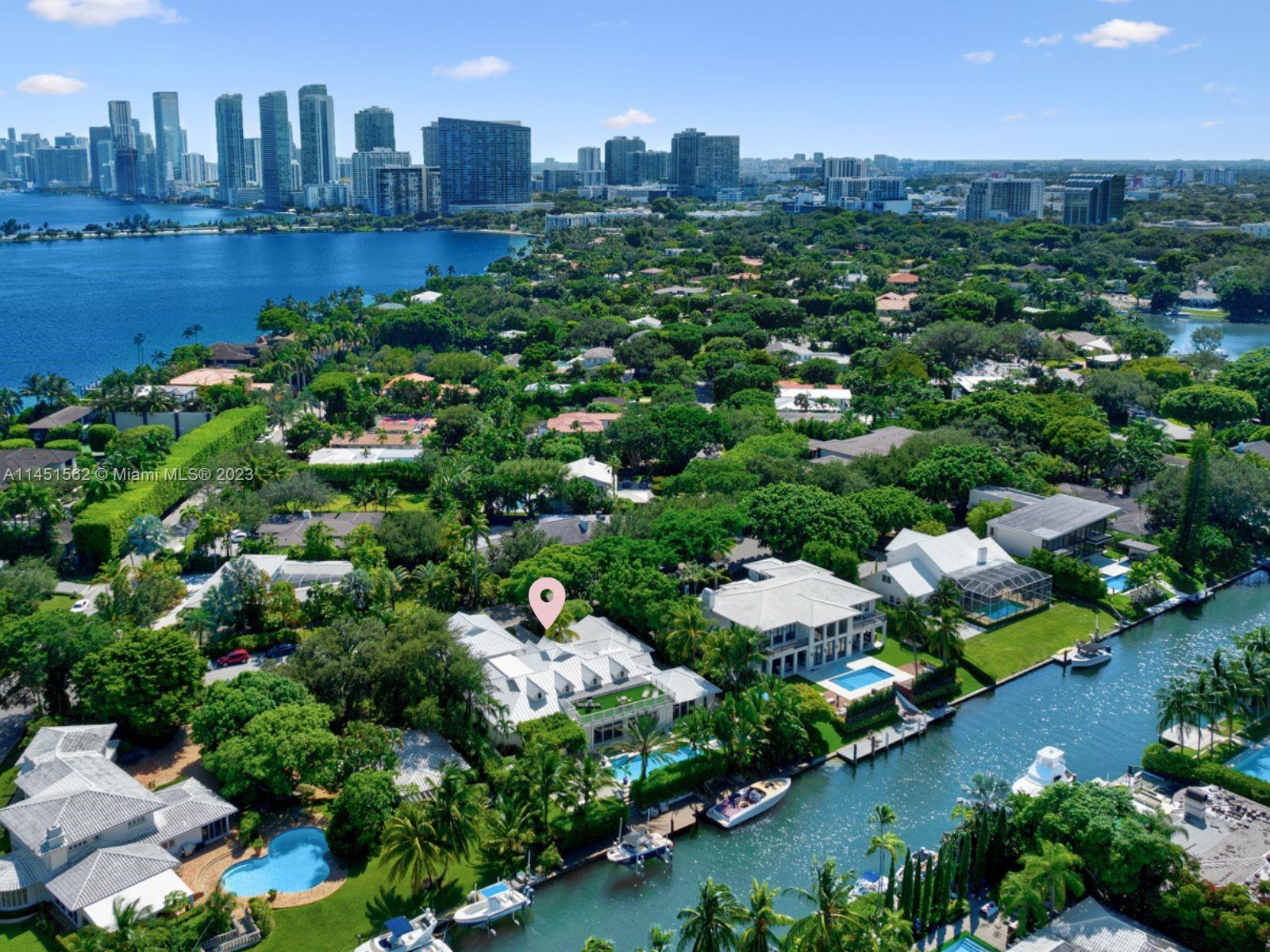 761 Buttonwood Lane Miami, FL 33137 - Photo 3 of 64