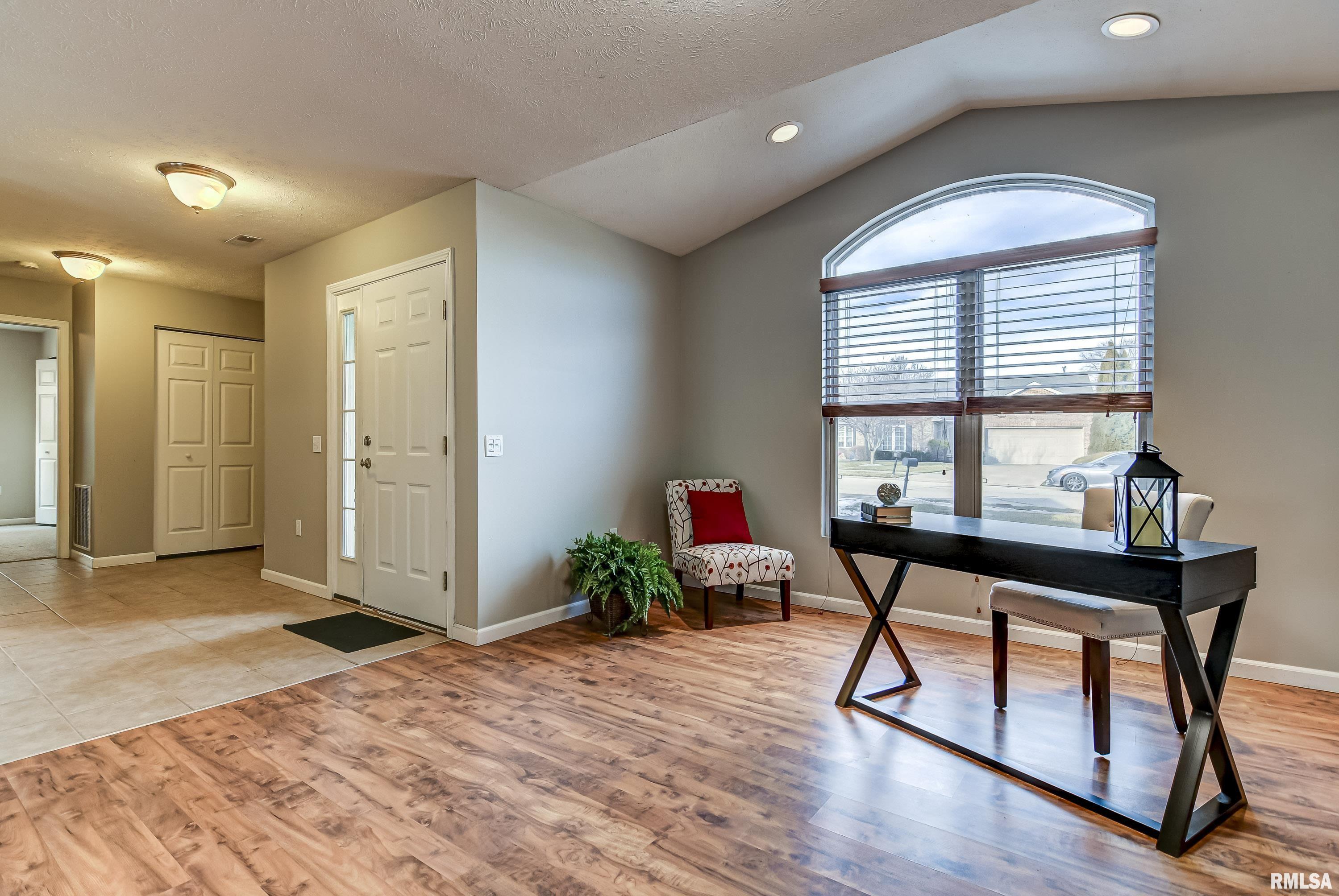 4010 Marryat Drive Springfield, IL 62711 - Photo 7 of 27